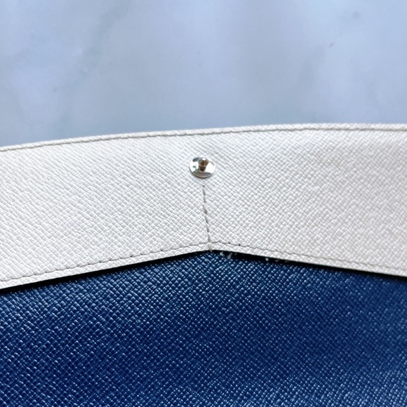 Louis Vuitton long Epi leather bifold wallet blue and white ✨ - Picture 3 of 16